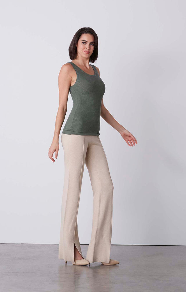 Victorious - Reversible Waffle-Stitch Cashmere Shell - On Model