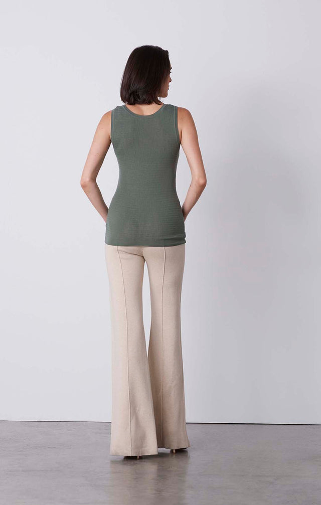 Victorious - Reversible Waffle-Stitch Cashmere Shell - On Model
