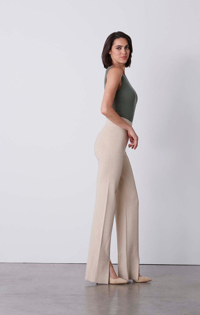 Oculus - Cashmere-Softened Knit Pants - On Model