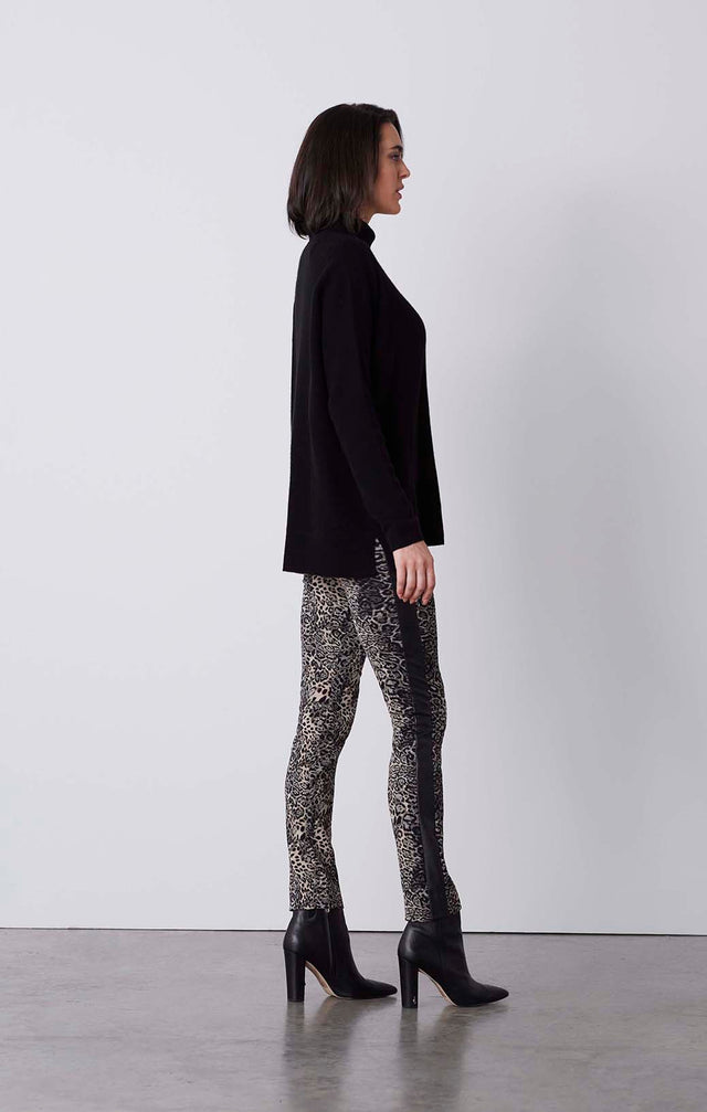 Ingrid-Blk - Black Cashmere Turtleneck - On Model