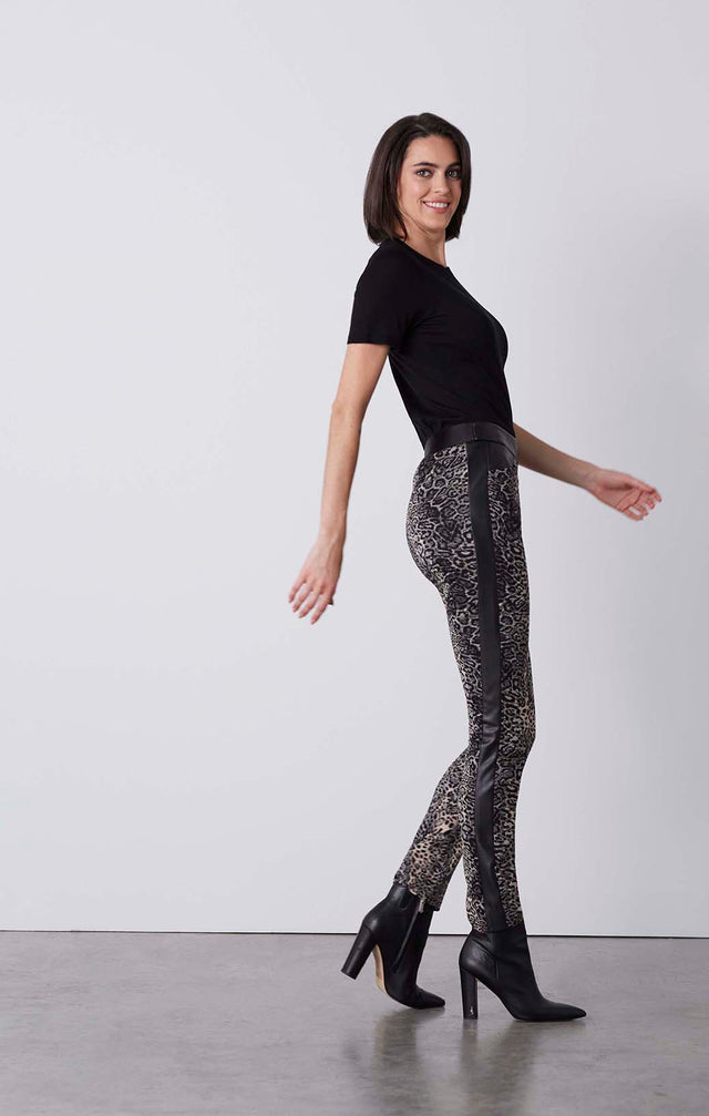 Fierce - Pull-On Animal Jacquard Pants - On Model