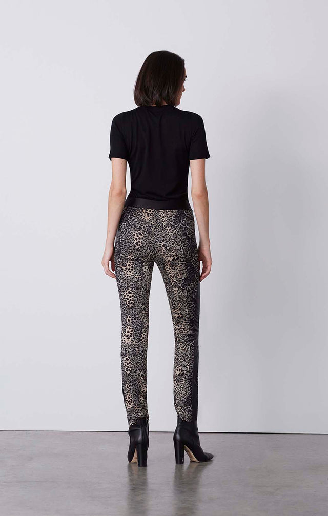 Fierce - Pull-On Animal Jacquard Pants - On Model