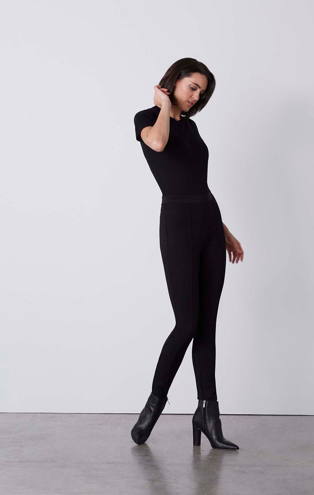 Lady Keith - Black Pull-On Ponte-Knit Stirrup Leggings - On Model