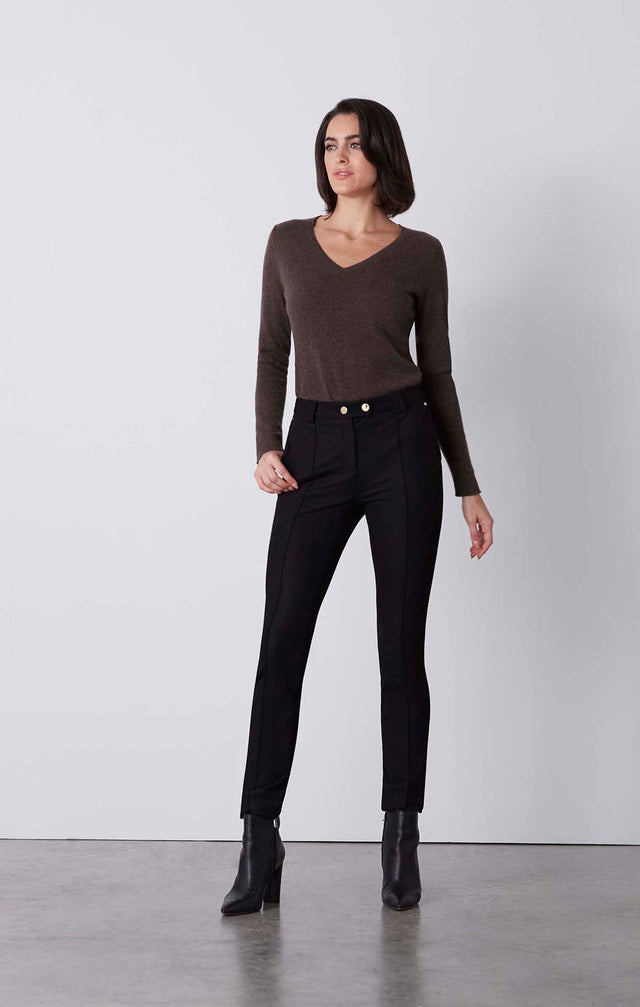 Show Jumper - Stretch Faux-Suede Leggings - On Model