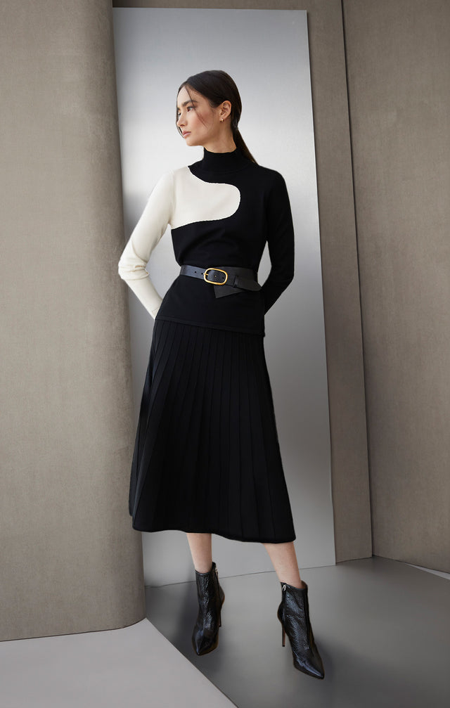 MOMA-COLORBLOCK MOCK TURTLENECK-5-KN-1779-ON MODEL