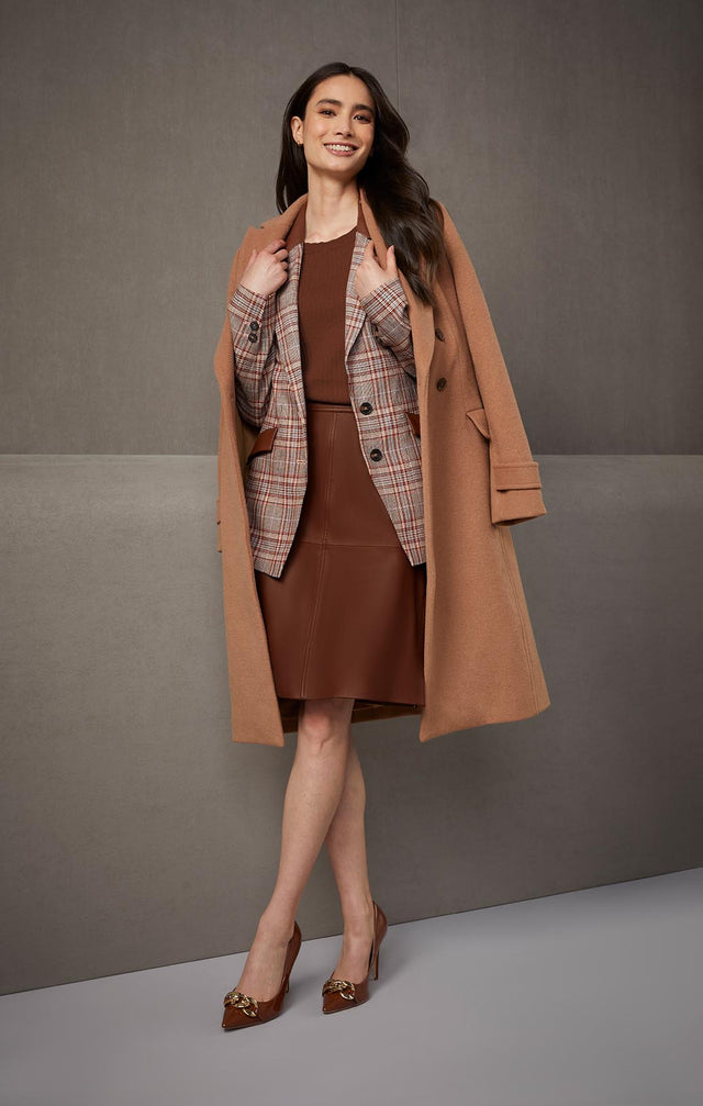 TIRAMISU-EUROPEAN LEATHER SKIRT-1-SK-1899-ON MODEL