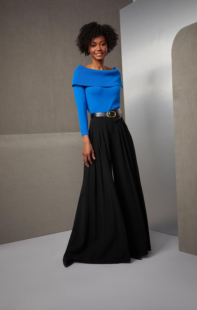 SEDGWICK-OFF-SHOULDER CONVERTIBLE SWEATER-5-KN-1747-ON MODEL