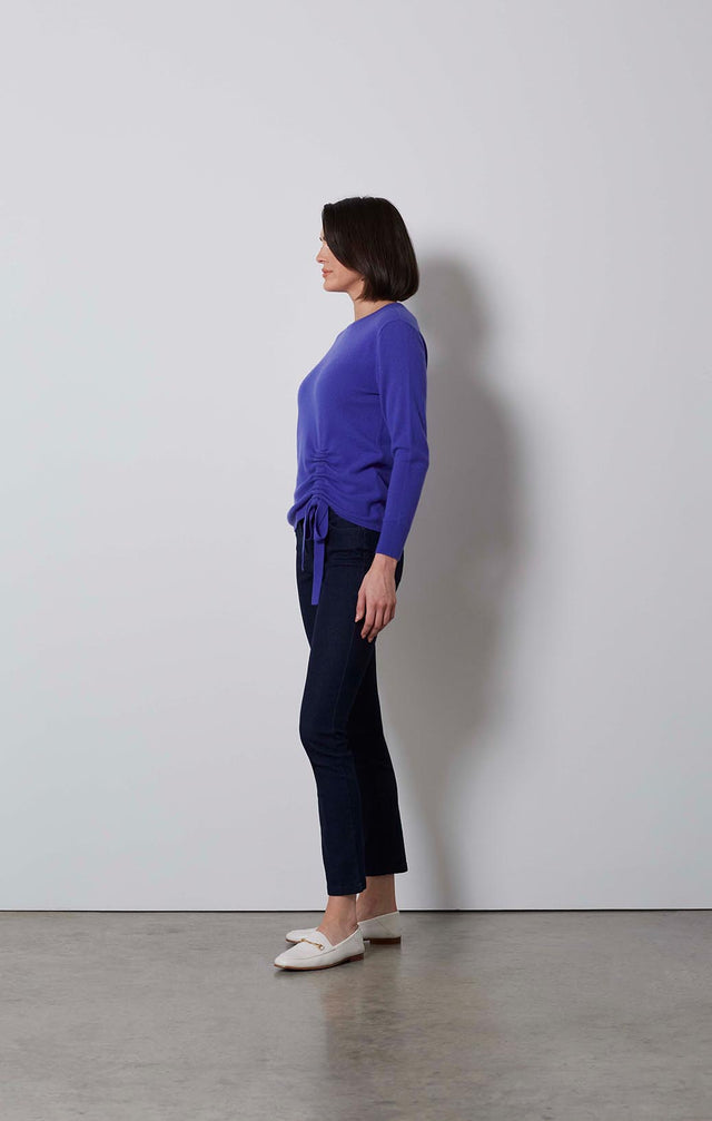 ANDROMEDA-SHIRRED CASHMERE PULLOVER-1-KN-1914-ON MODEL
