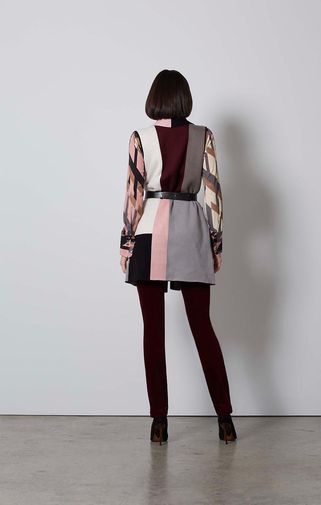 CUBISM-SILK-SOFTENED COLORBLOCK SWEATER VEST-5-KN-1778-ON MODEL