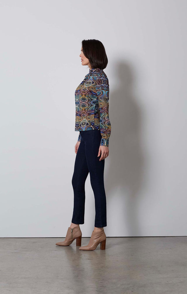 GEODE-PRINT SILK CRÊPE BLOUSE-1-TP-1891-ON MODEL