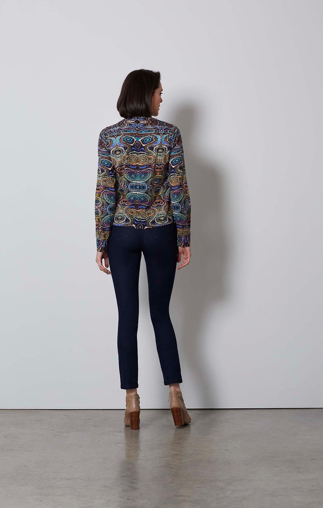 GEODE-PRINT SILK CRÊPE BLOUSE-1-TP-1891-ON MODEL