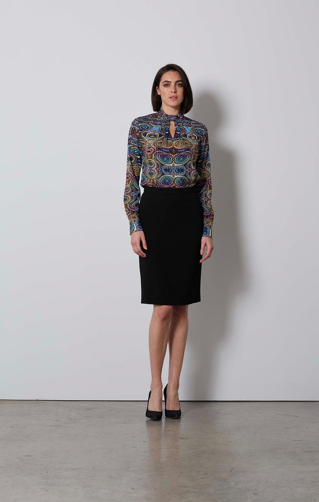 GEODE-PRINT SILK CRÊPE BLOUSE-1-TP-1891-ON MODEL