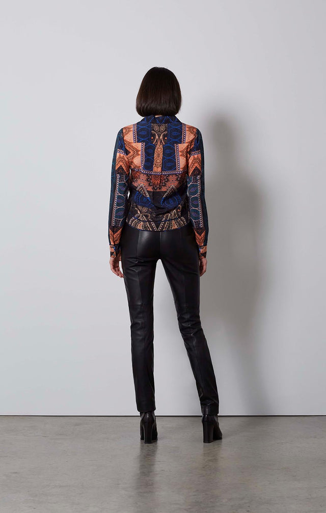KASBAH-PRINT STRETCH SILK CRÊPE BLOUSE-1-TP-1704-ON MODEL