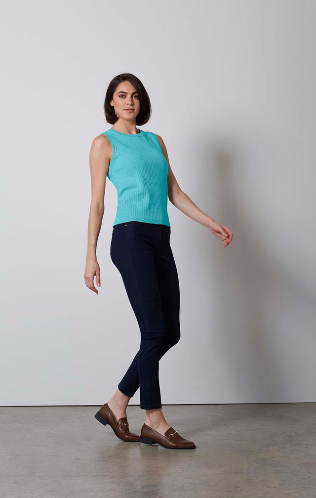 SKYLIGHT-SUSTAINABLE CASHMERE-SOFTENED KNIT SHELL-1-KN-1911-ON MODEL