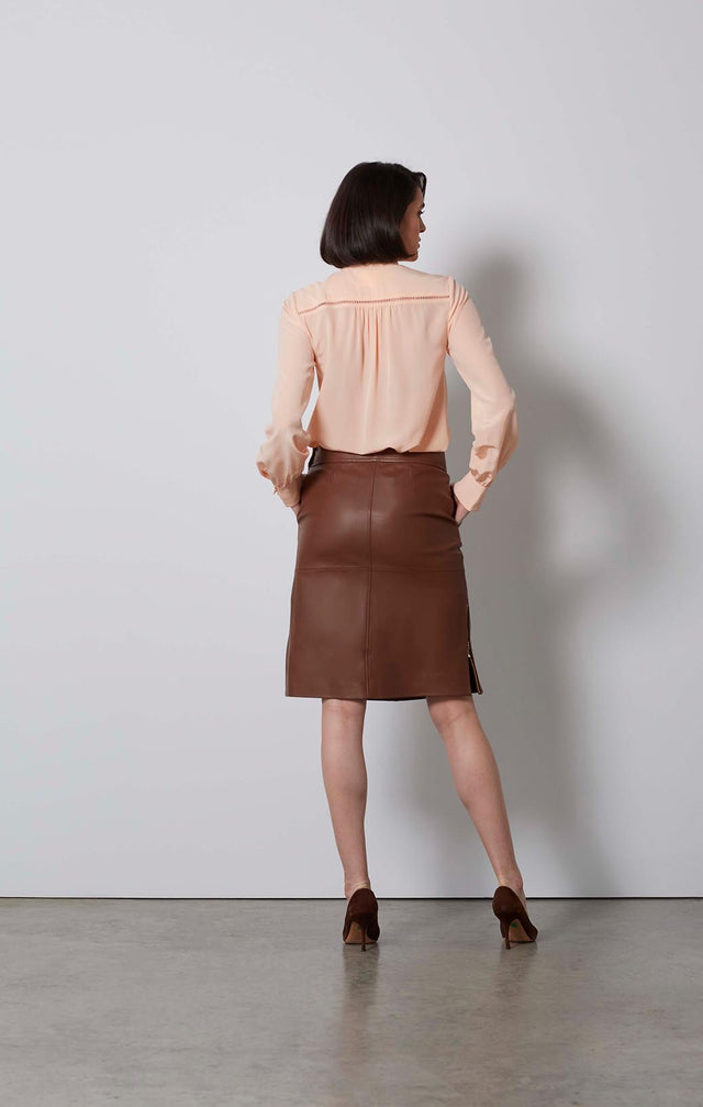 TIRAMISU-EUROPEAN LEATHER SKIRT-1-SK-1899-ON MODEL