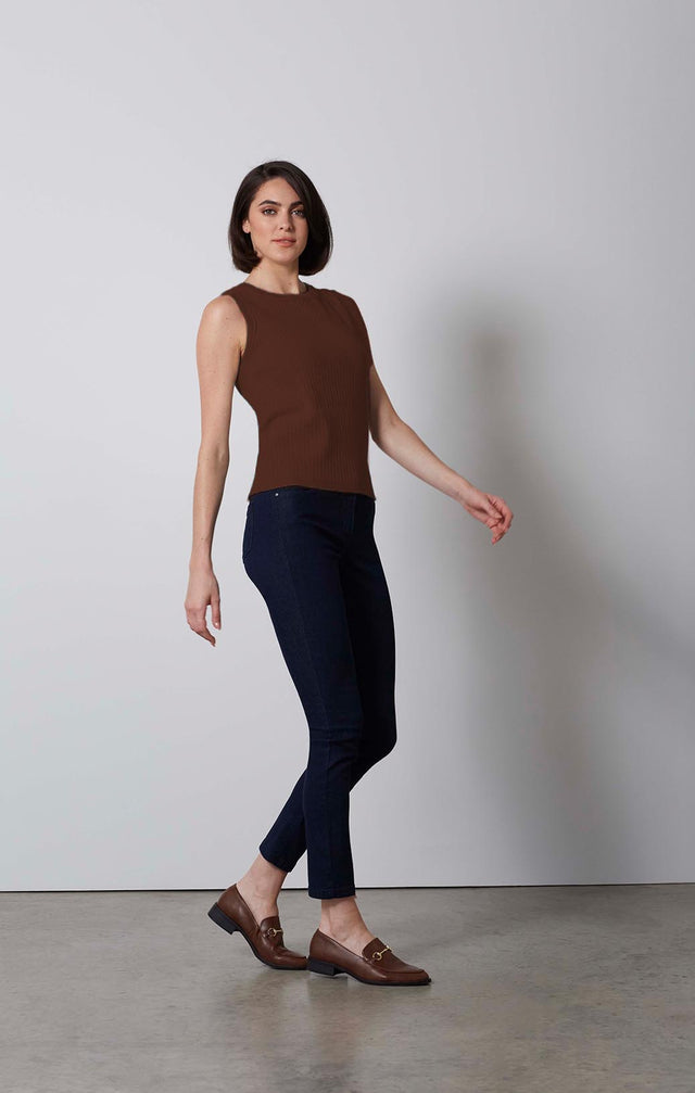 TOWNHOUSE-SUSTAINABLE CASHMERE-SOFTENED KNIT SHELL-1-KN-1904-ON MODEL