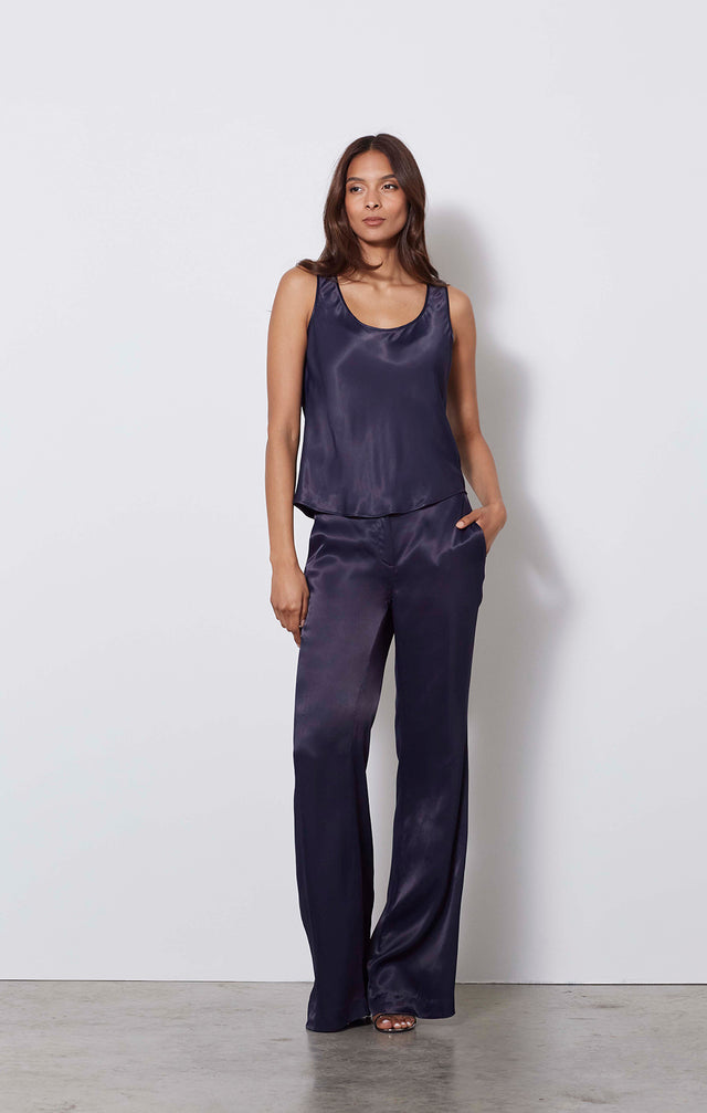 Chorine - Silky Wide-leg Pants - On Model