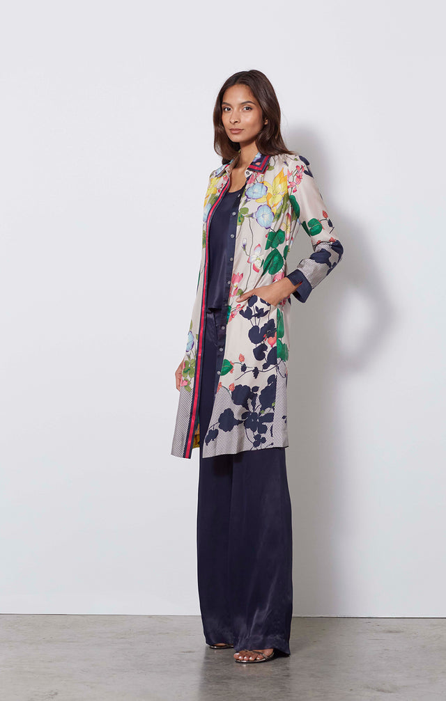 Chorine - Silky Wide-leg Pants - On Model