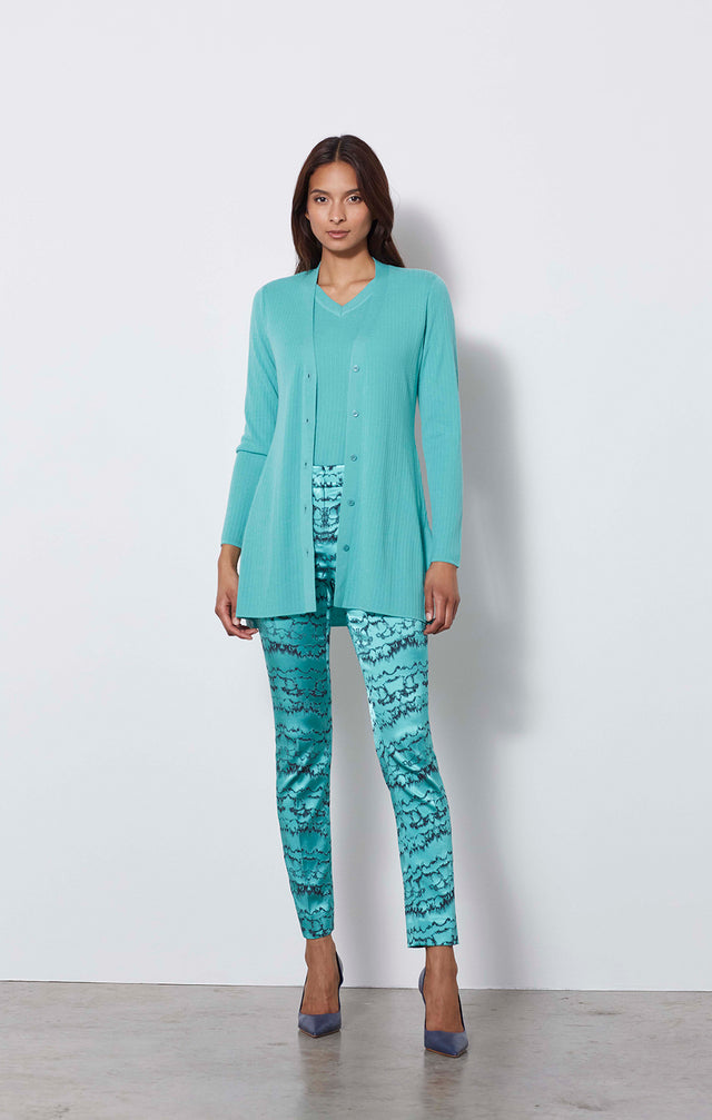 Parure-cardi - Blue Cashmere Cardigan - On Model